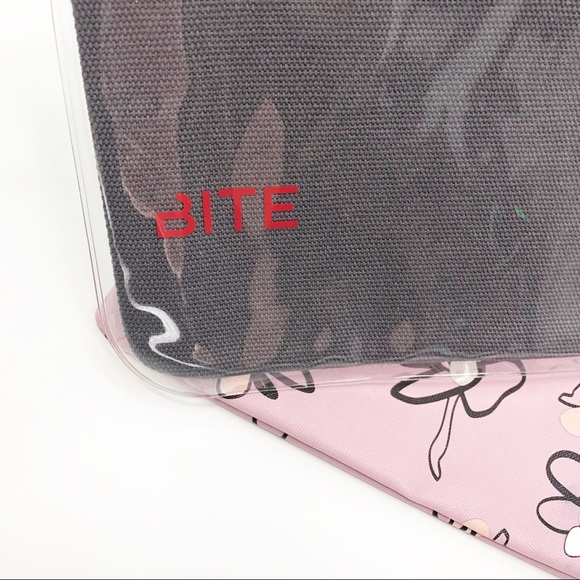 BITE and IPSY cosmetic bags cases make up set of 2 - Picture 4 of 5
